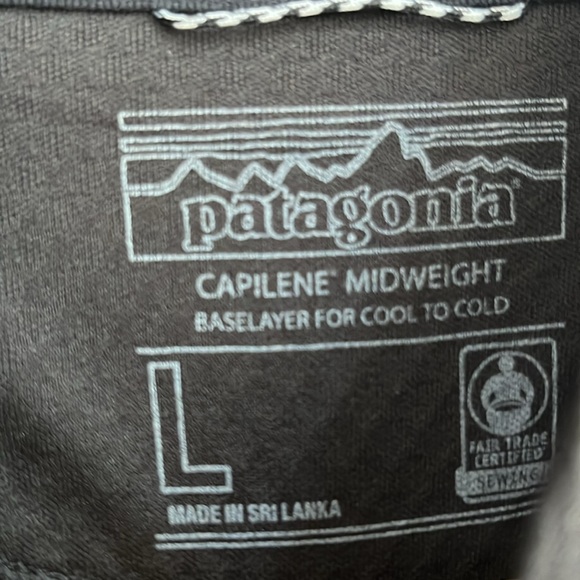 Patagonia Quarter Zip - Picture 3 of 3